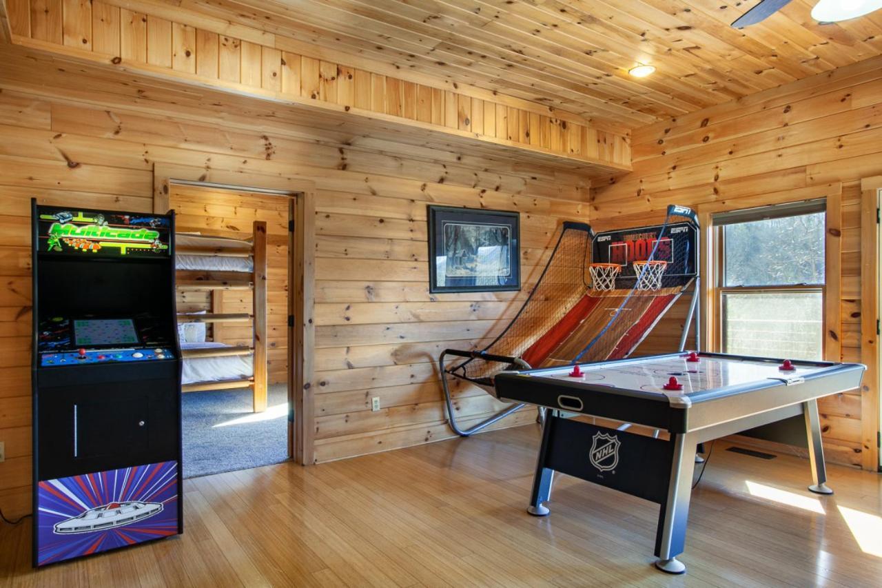 Black Bear Reserve - Mtn View, Hot Tub, Game Room Sevierville Exterior foto