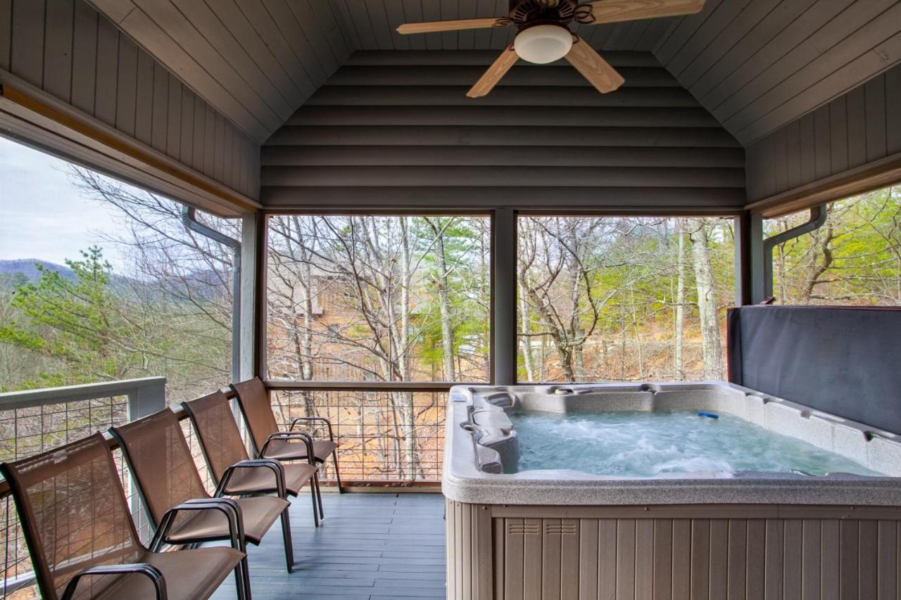Black Bear Reserve - Mtn View, Hot Tub, Game Room Sevierville Exterior foto